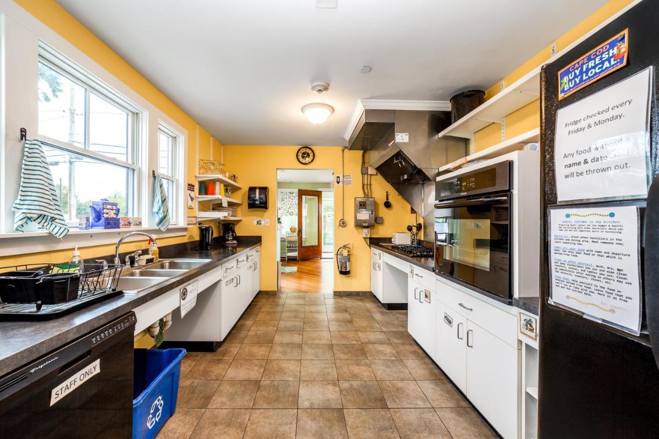 Hi Hyannis Hostel Экстерьер фото