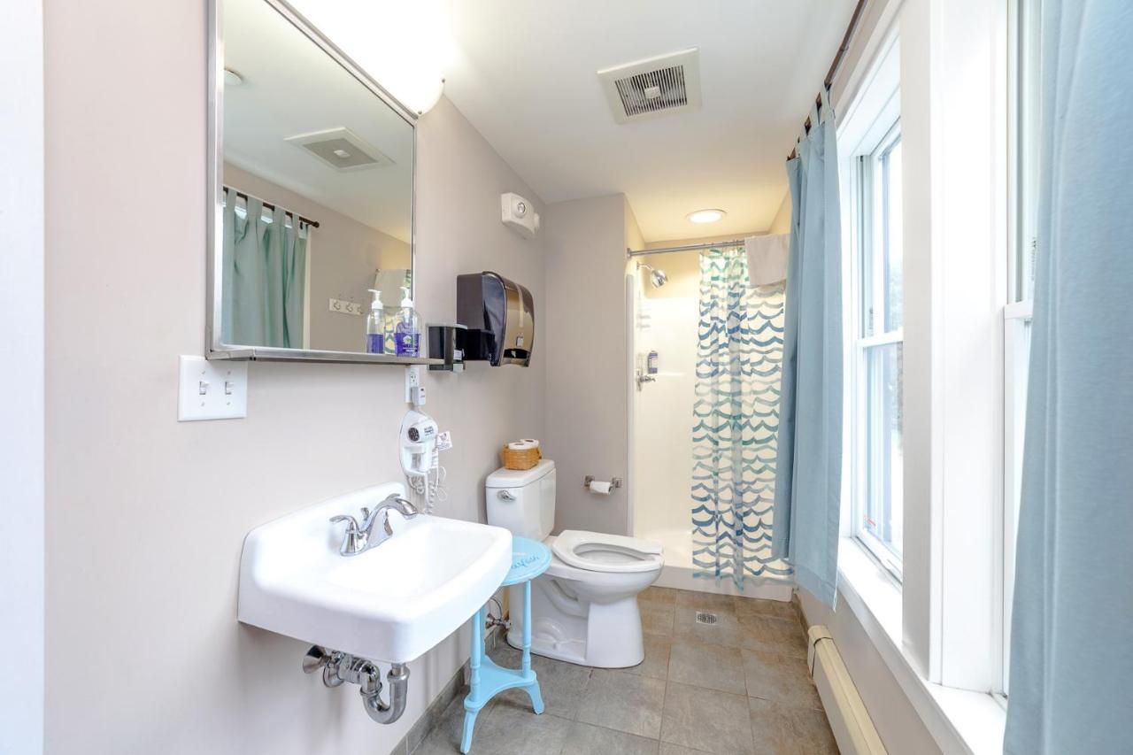 Hi Hyannis Hostel Экстерьер фото